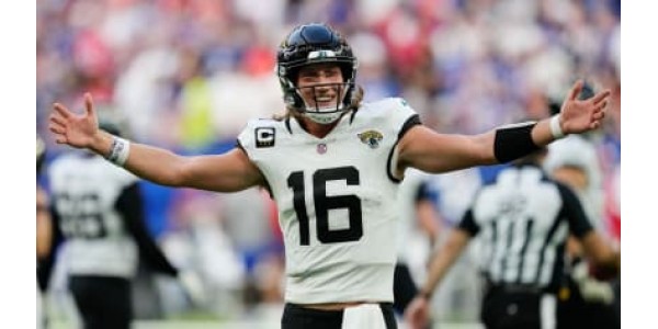 Trevor Lawrence fick den högsta lönekontraktsförlängningen från Jacksonville Jaguars i förväg Trevor Lawrence fick den högsta lönekontraktsförlängningen från Jacksonville Jaguars i förväg